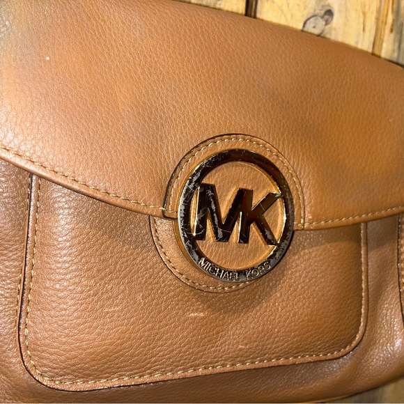 Micheal Kors Brown Leather Shoulder Nag - Picture 11 of 11